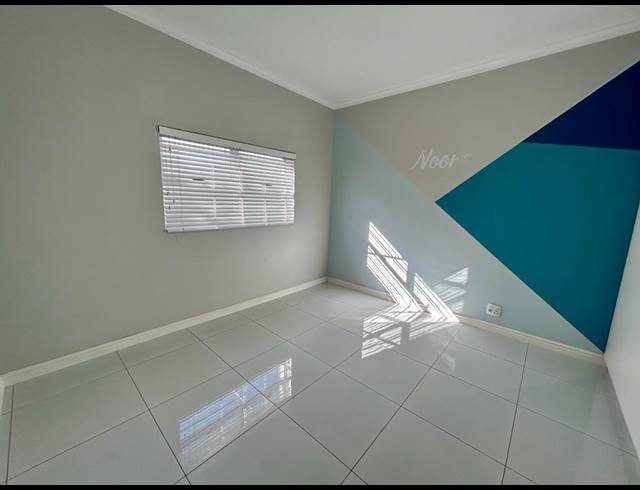 4 BEDROOM HOUSE FOR SALE IN CHURCHILL ESTATE